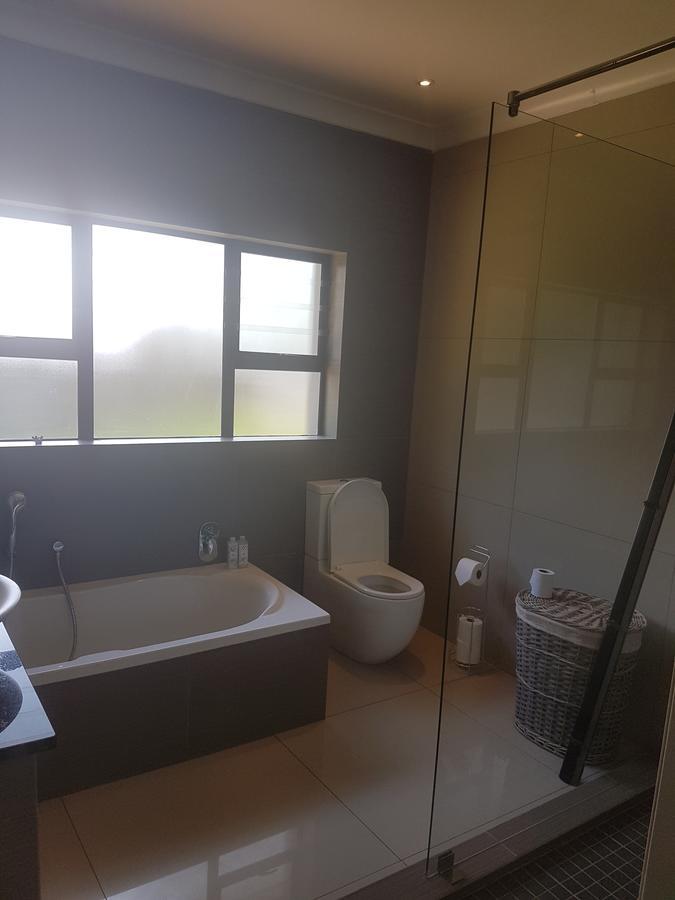 6 On Capella Guesthouse Primrose Eksteriør billede