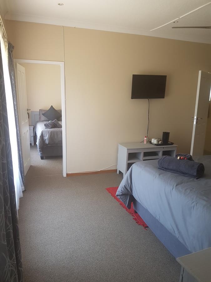 6 On Capella Guesthouse Primrose Eksteriør billede